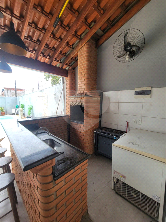 Casa para alugar com 1 quarto, 300m² - Foto 10