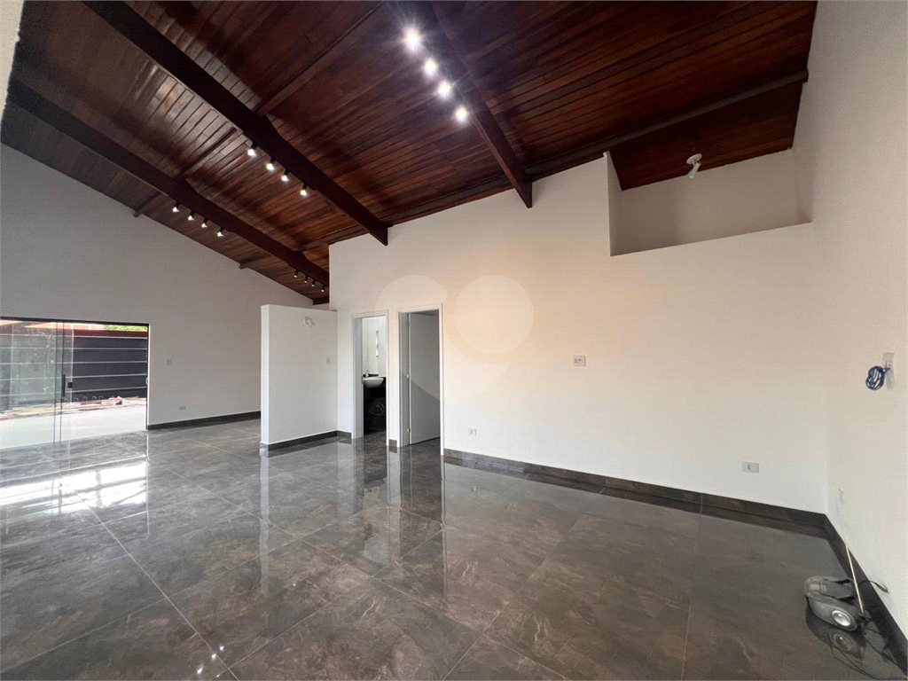 Casa de Condomínio para alugar com 3 quartos, 200m² - Foto 21