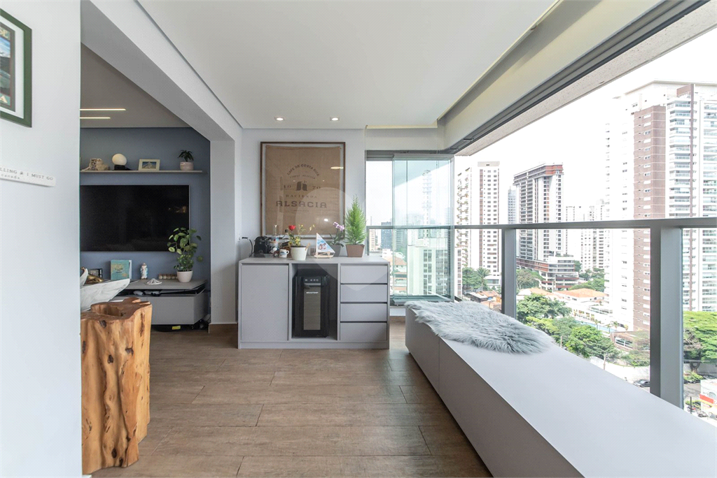 APARTAMENTO em BROOKLIN