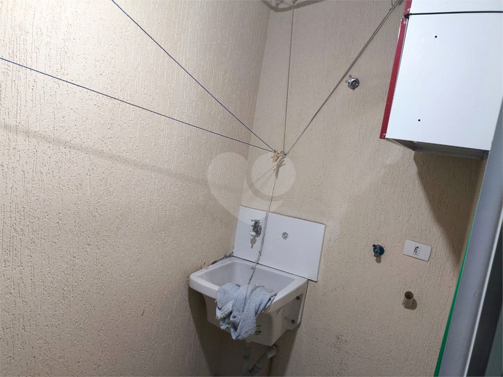 Aluga-se Apto 50m² - Parada Inglesa - 02 dormitorios, 01 banheiro, sala, cozinha, 01 vaga