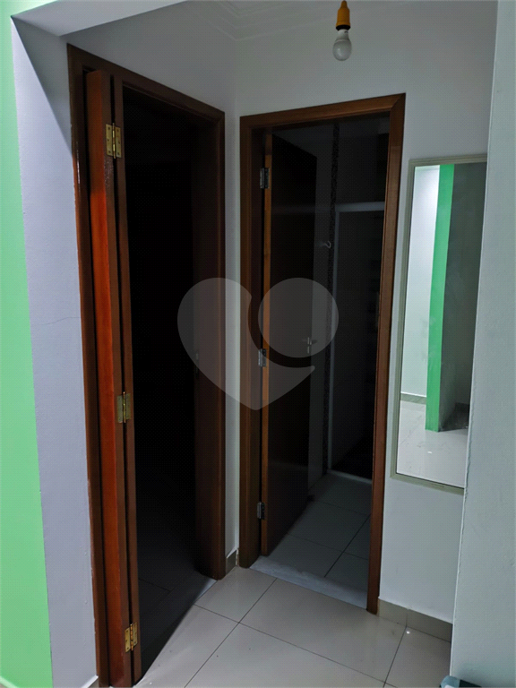 Aluga-se Apto 50m² - Parada Inglesa - 02 dormitorios, 01 banheiro, sala, cozinha, 01 vaga