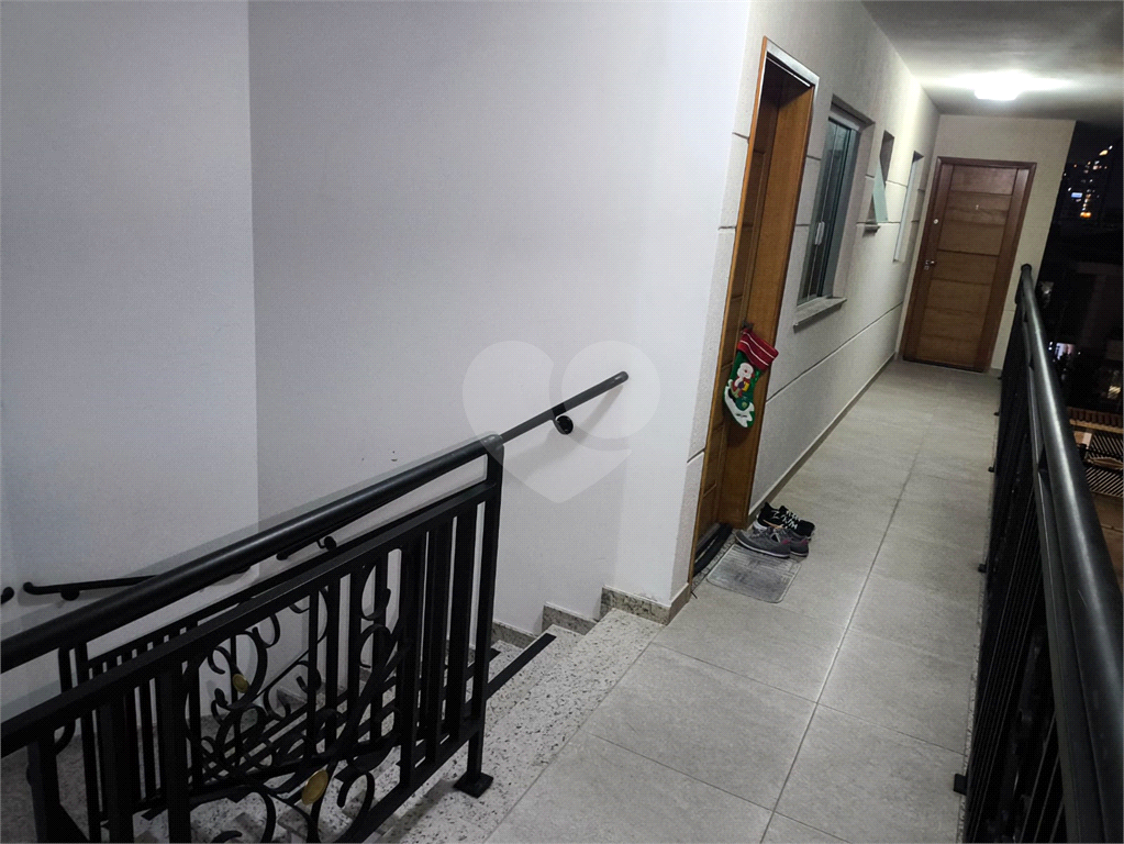 Aluga-se Apto 50m² - Parada Inglesa - 02 dormitorios, 01 banheiro, sala, cozinha, 01 vaga