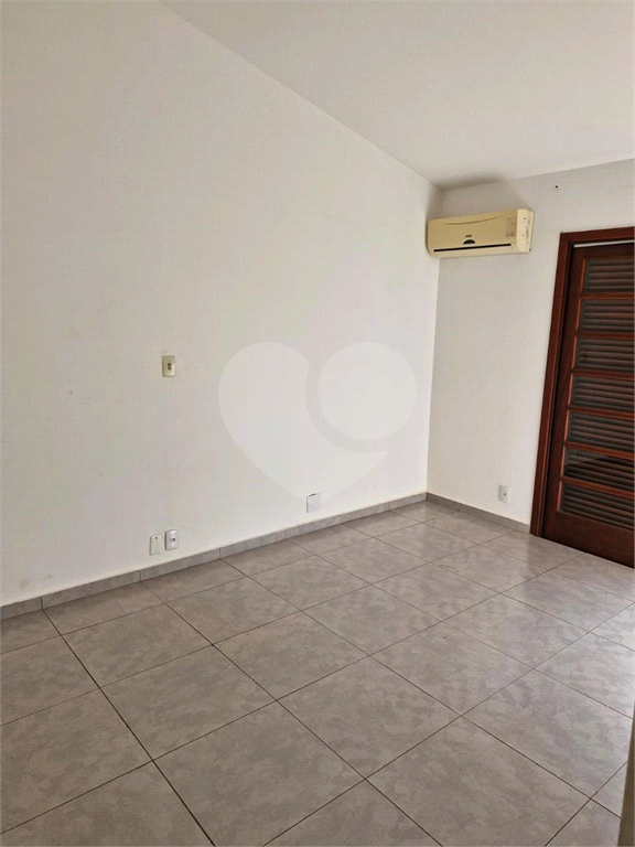 Casa para alugar com 4 quartos, 890m² - Foto 32