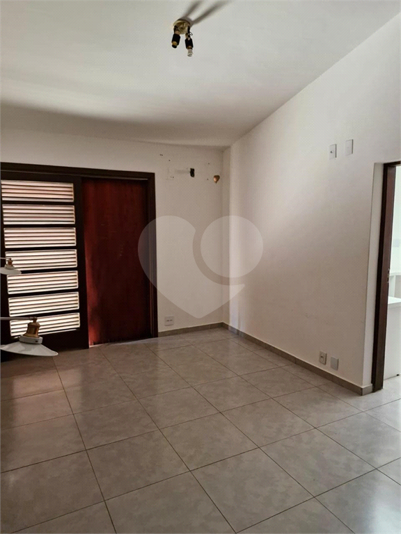 Casa para alugar com 4 quartos, 890m² - Foto 25