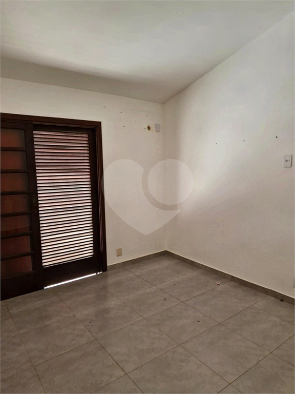 Casa para alugar com 4 quartos, 890m² - Foto 29