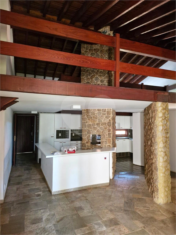 Casa para alugar com 4 quartos, 890m² - Foto 31