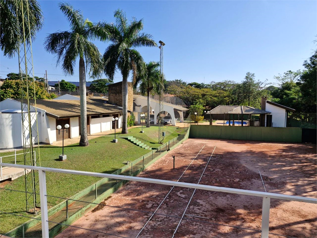 Casa para alugar com 4 quartos, 890m² - Foto 4