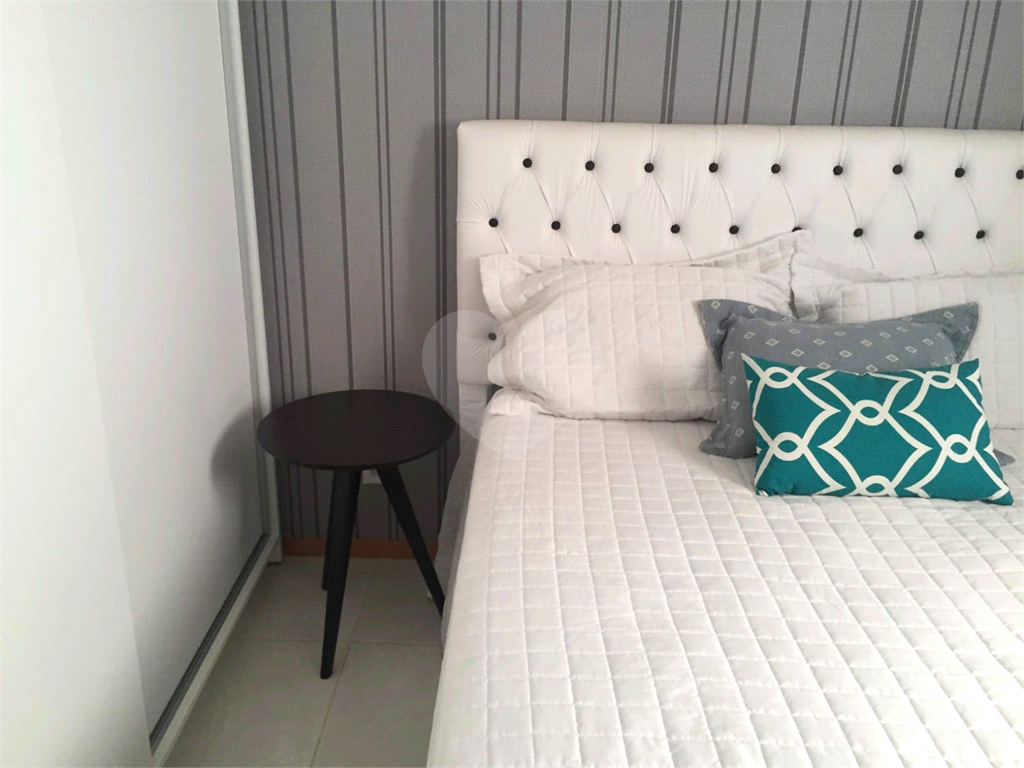 Apartamento para alugar com 2 quartos, 84m² - Foto 18