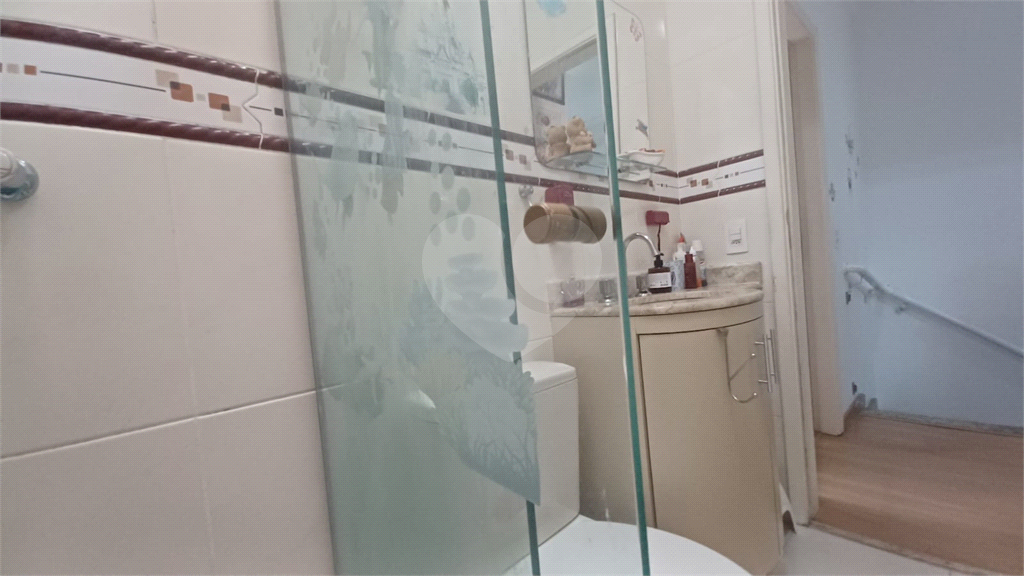 Condomínio Fechado - Imirim -3 dormitórios, sendo uma suíte com sacada, 2 vagas