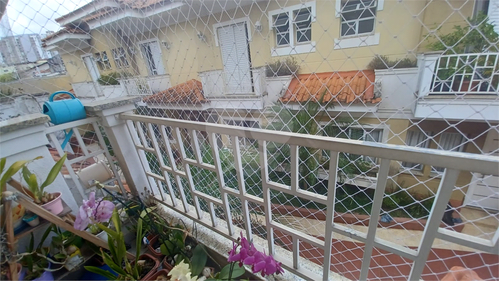 Condomínio Fechado - Imirim -3 dormitórios, sendo uma suíte com sacada, 2 vagas
