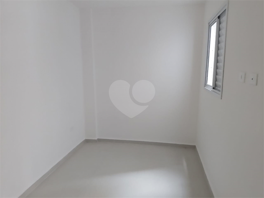 Apartamento 2 Dormitórios, Agua Fria. Aceita Pet.