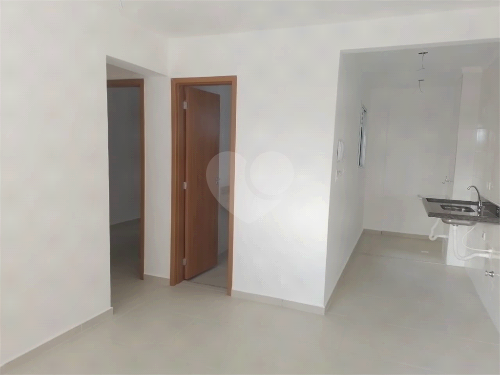 Apartamento 2 Dormitórios, Agua Fria. Aceita Pet.