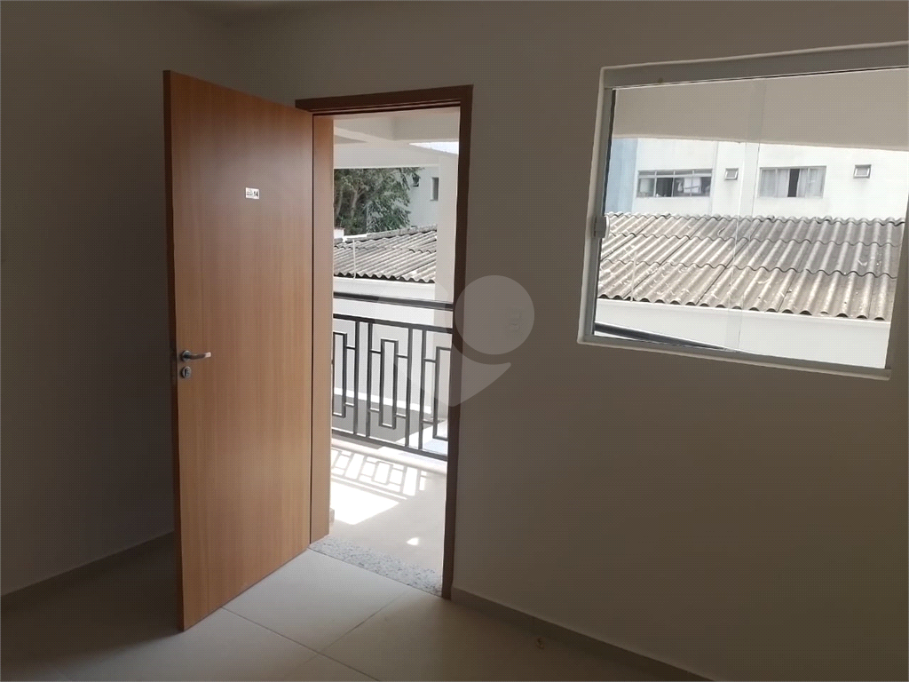 Apartamento 2 Dormitórios, Agua Fria. Aceita Pet.