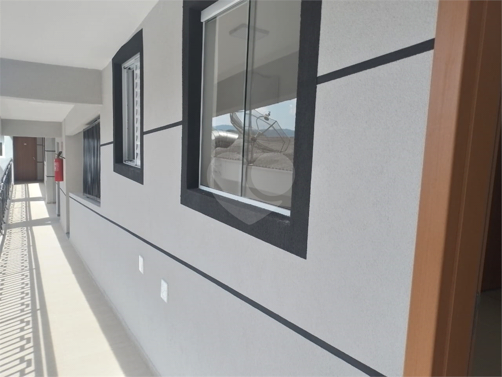 Apartamento 2 Dormitórios, Agua Fria. Aceita Pet.