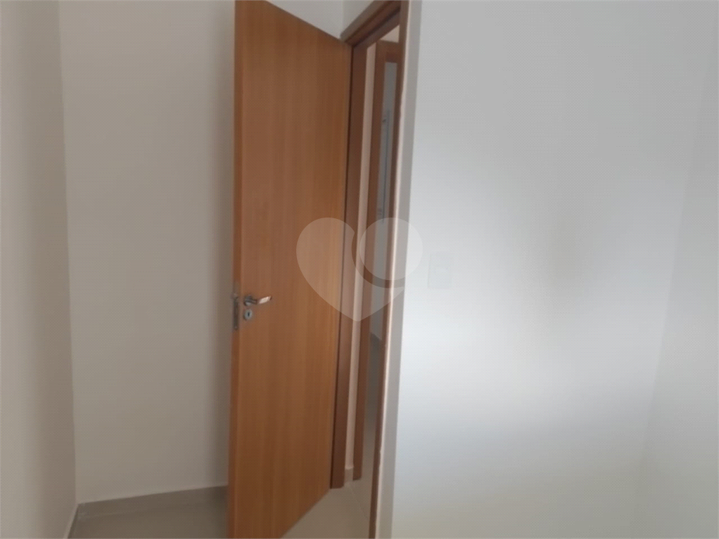 Apartamento 2 Dormitórios, Agua Fria. Aceita Pet.