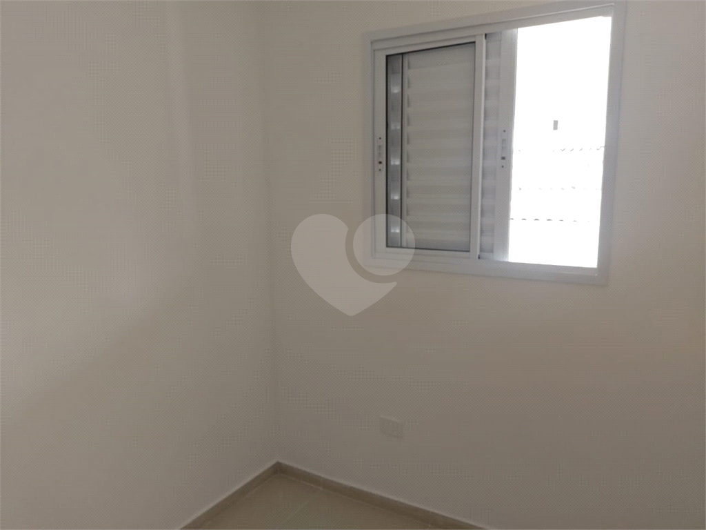 Apartamento 2 Dormitórios, Agua Fria. Aceita Pet.