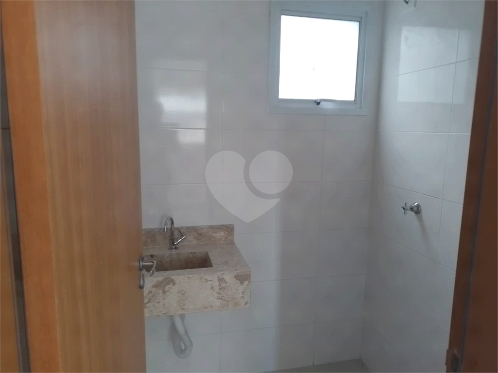 Apartamento 2 Dormitórios, Agua Fria. Aceita Pet.