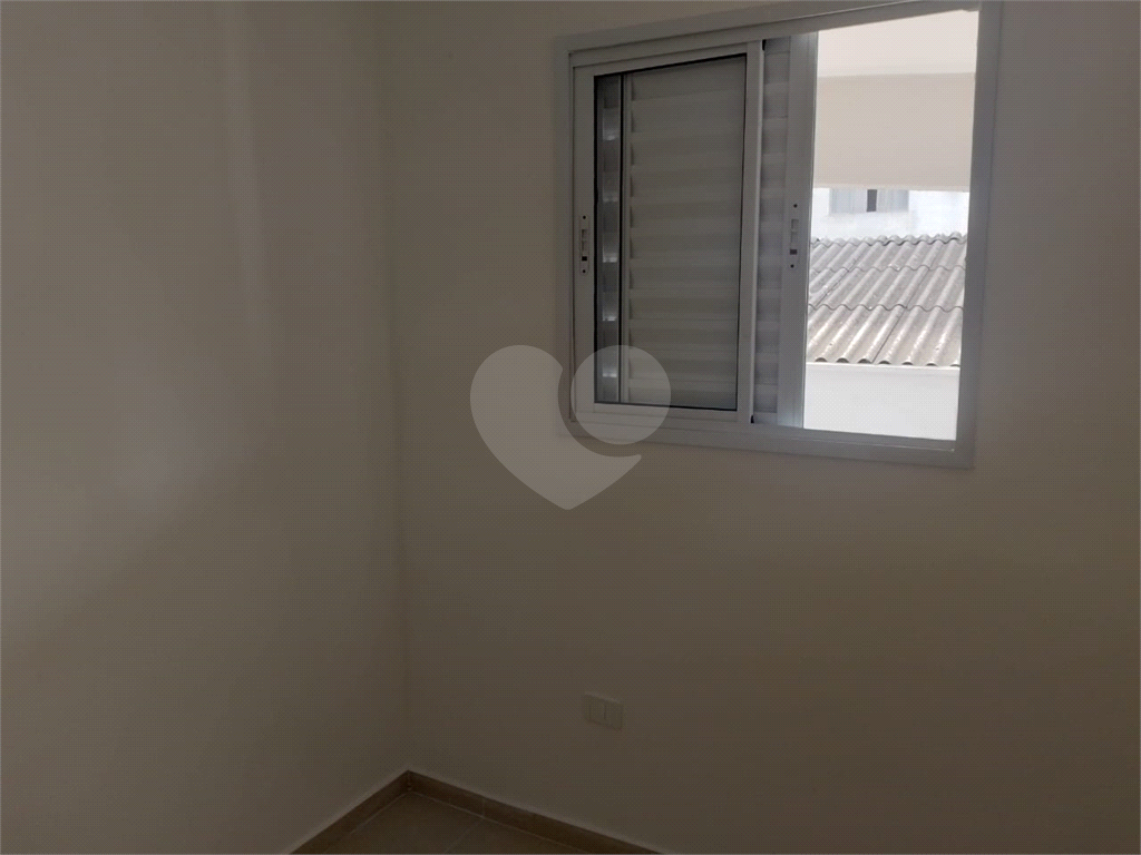 Apartamento 2 Dormitórios, Agua Fria. Aceita Pet.