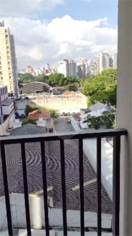 Apartamento um dormitorio a venda em Moema