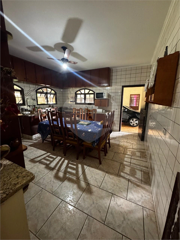 Chácara à venda com 7 quartos, 1500m² - Foto 13