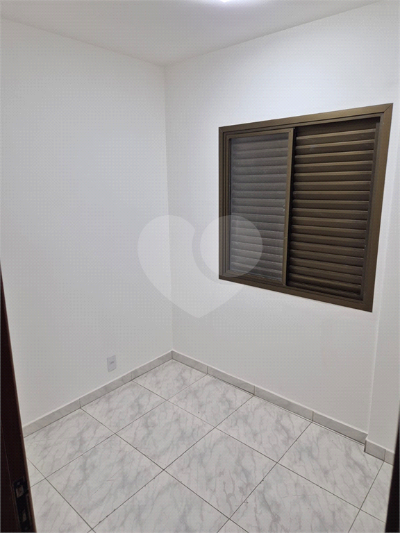 Apartamento à venda com 3 quartos, 75m² - Foto 5