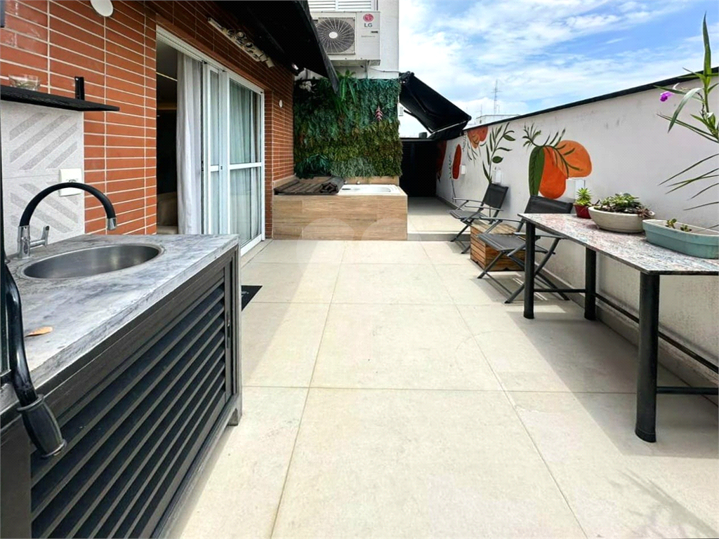 Cobertura Duplex a Venda Reformada com 2 Quartos 2 Vagas na Bela Vista São Paulo - SP