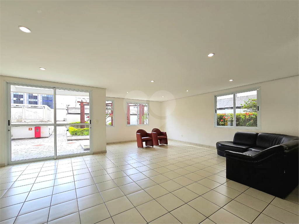 Cobertura Duplex a Venda Reformada com 2 Quartos 2 Vagas na Bela Vista São Paulo - SP