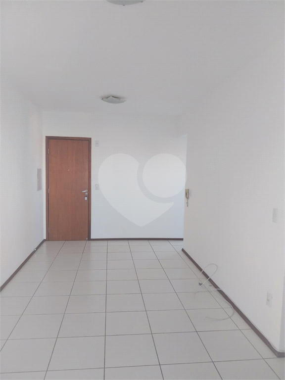 Apartamento à venda com 2 quartos, 63m² - Foto 6