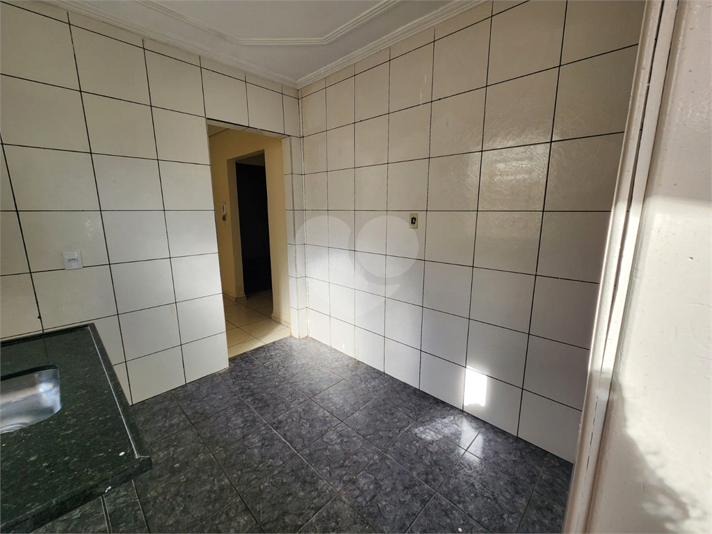 Casa à venda com 3 quartos, 196m² - Foto 4