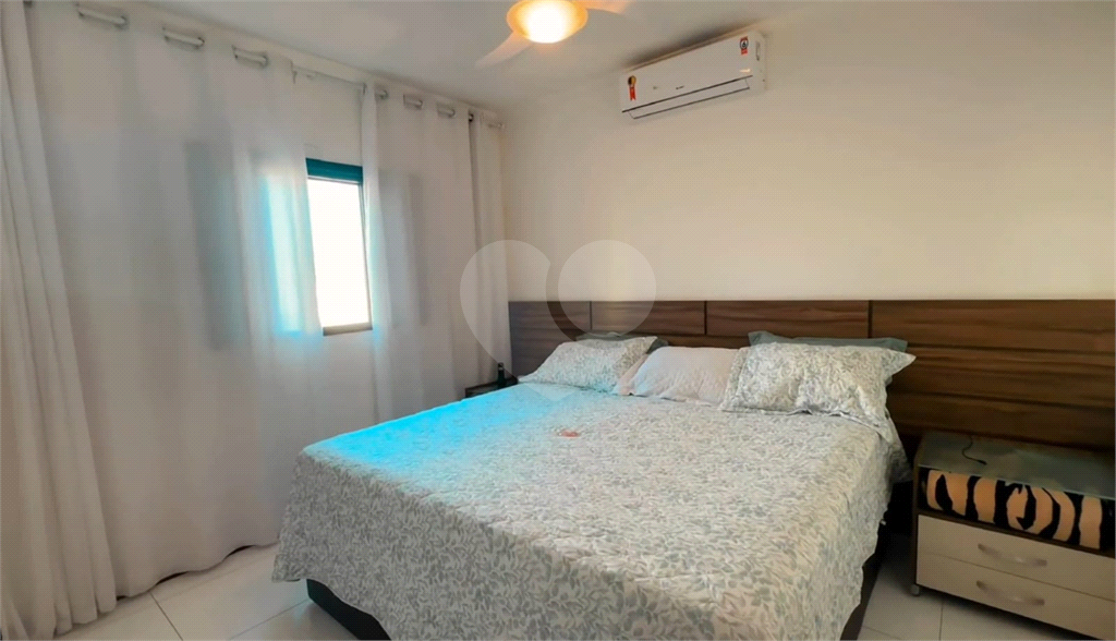 Casa à venda com 5 quartos, 246m² - Foto 11