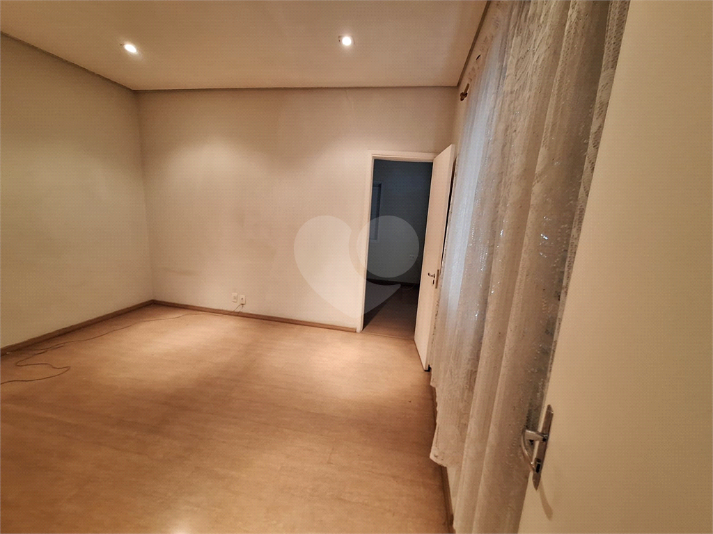 Sobrado à venda com 3 quartos, 217m² - Foto 10