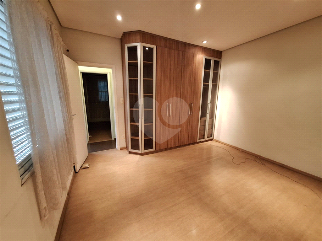 Sobrado à venda com 3 quartos, 217m² - Foto 11