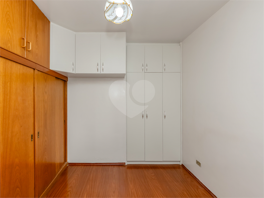 APARTAMENTO 2 DOMRITÓRIOS À VENDA NA SAÚDE