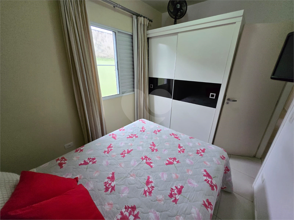 Casa térrea assobradada com 3 quartos, 3 vagas, quintal e fácil acesso ao metrô em Vila Mazzei - SP