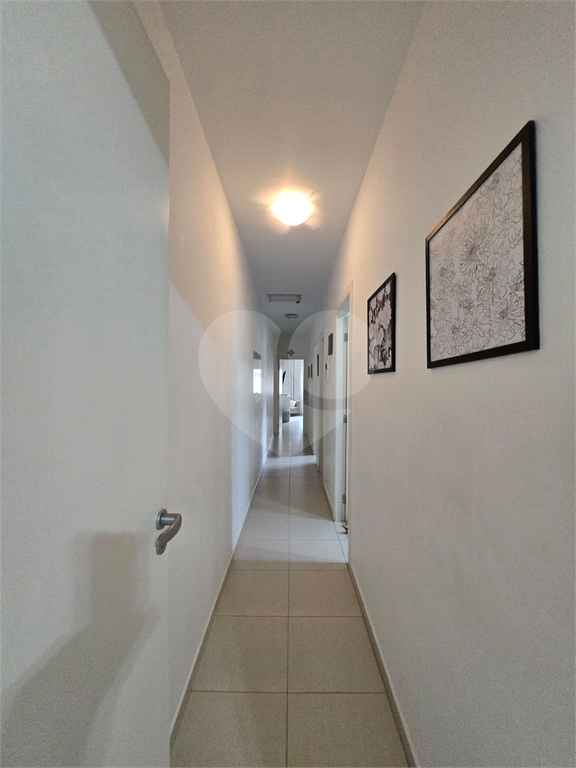 Casa térrea assobradada com 3 quartos, 3 vagas, quintal e fácil acesso ao metrô em Vila Mazzei - SP