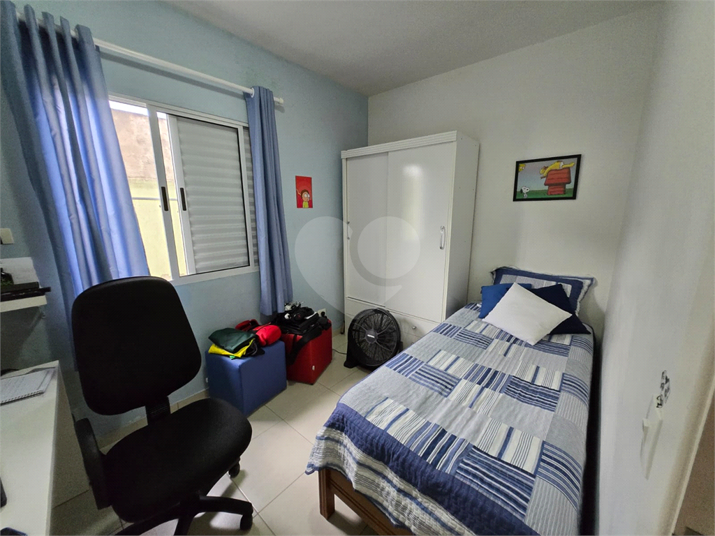 Casa térrea assobradada com 3 quartos, 3 vagas, quintal e fácil acesso ao metrô em Vila Mazzei - SP