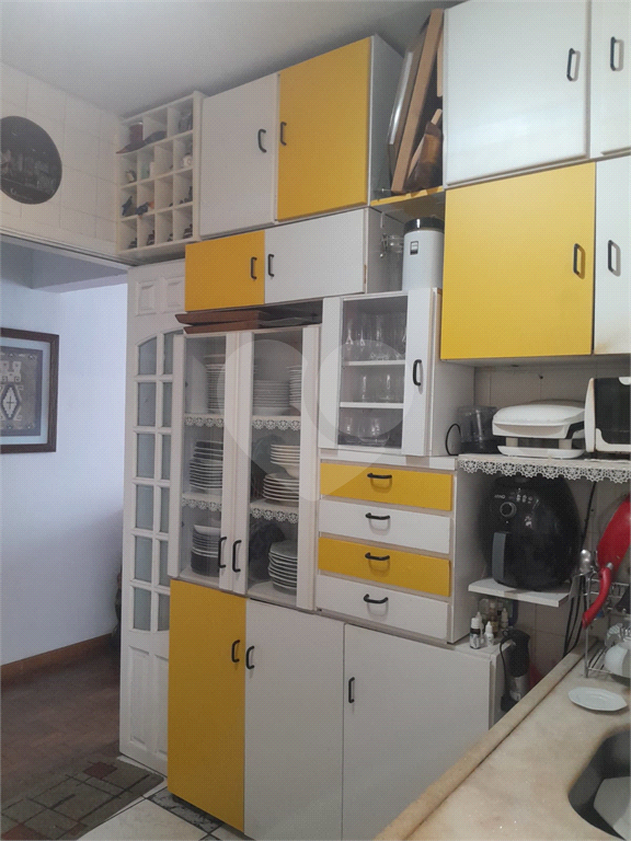 APARTAMENTO em PERDIZES