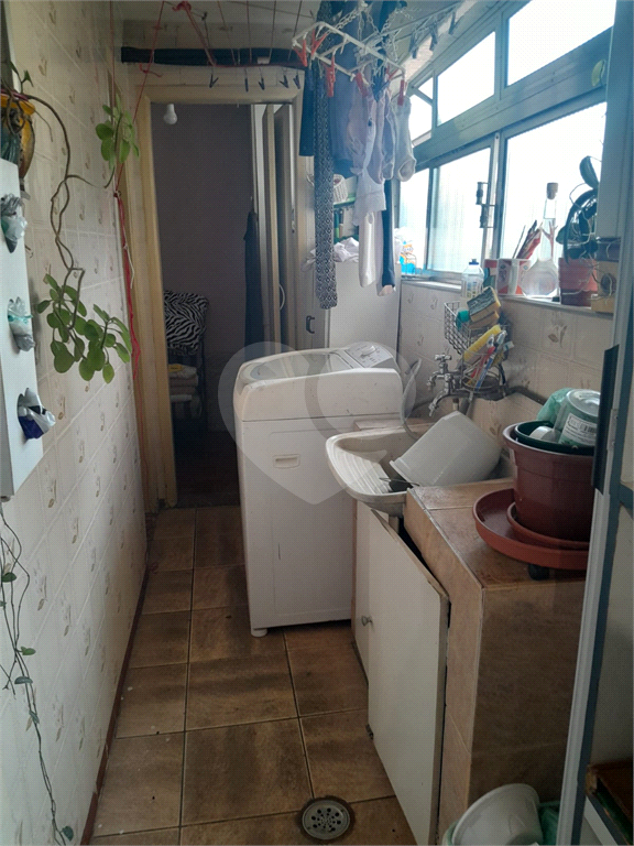 APARTAMENTO em PERDIZES