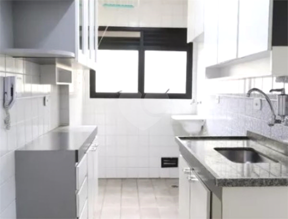 APARTAMENTO em SANTANA