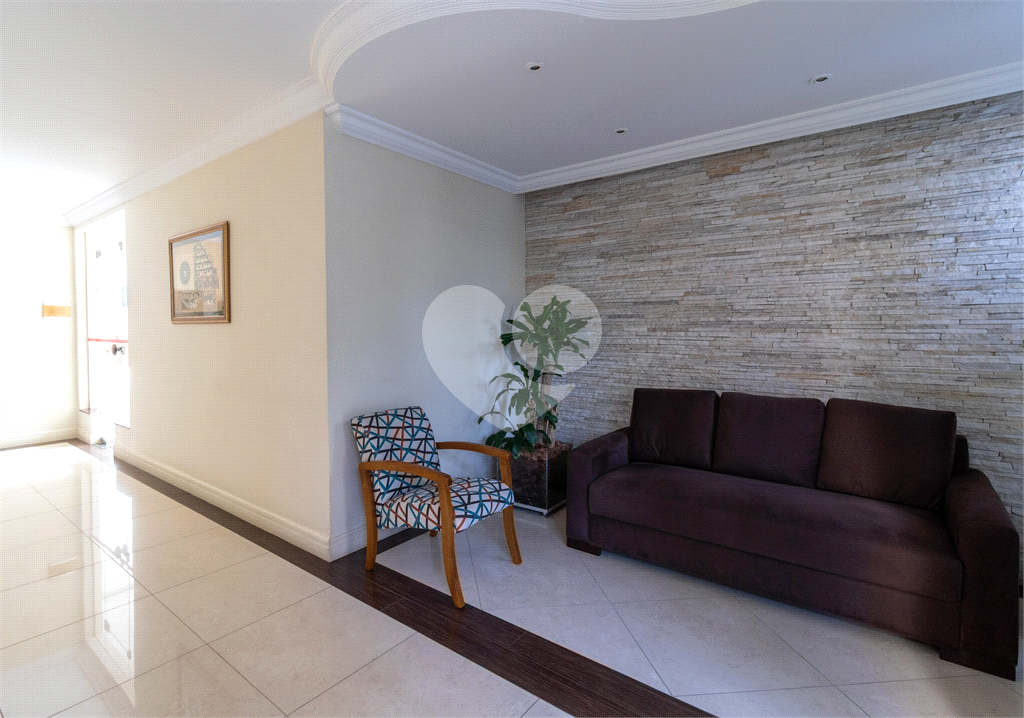 APARTAMENTO em SANTANA