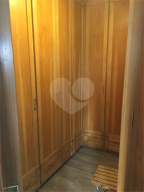 APARTAMENTO em JARDIM PAULISTA