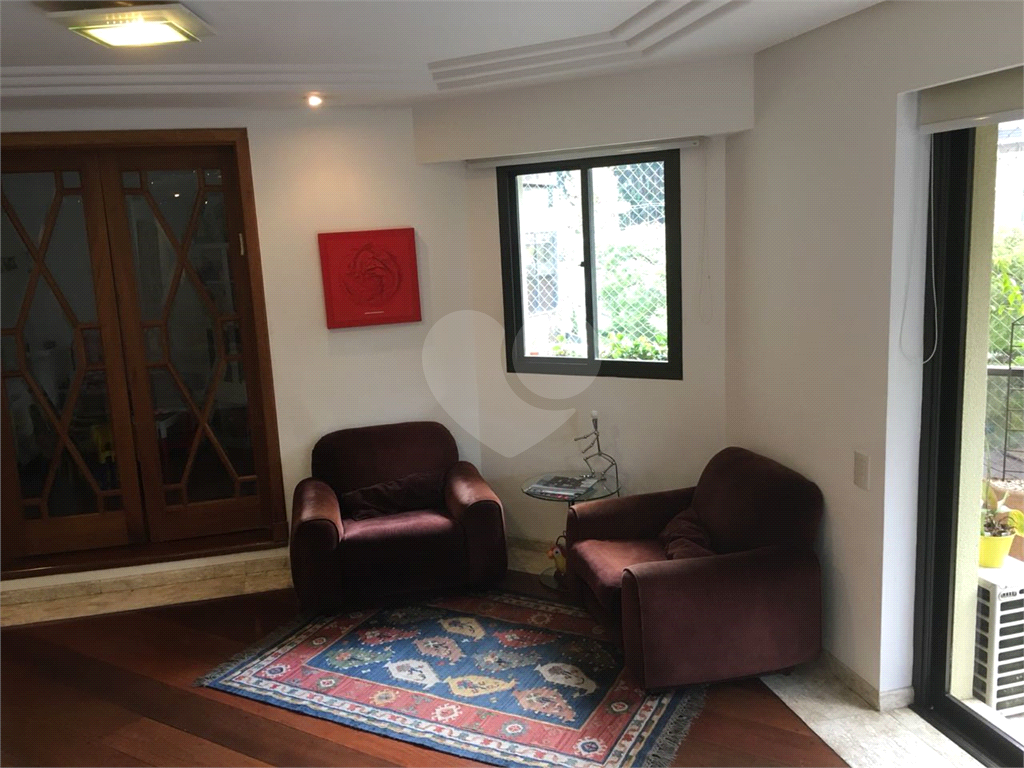 APARTAMENTO em JARDIM PAULISTA