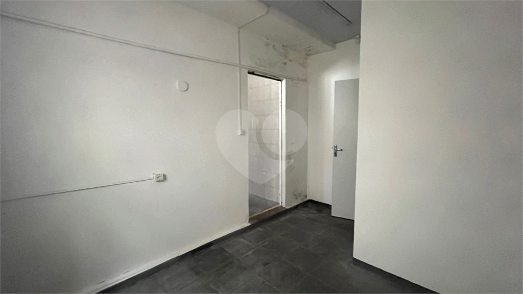 Casa para alugar com 3 quartos, 200m² - Foto 12