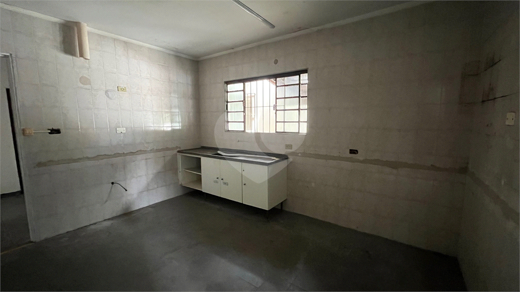 Casa para alugar com 3 quartos, 200m² - Foto 5