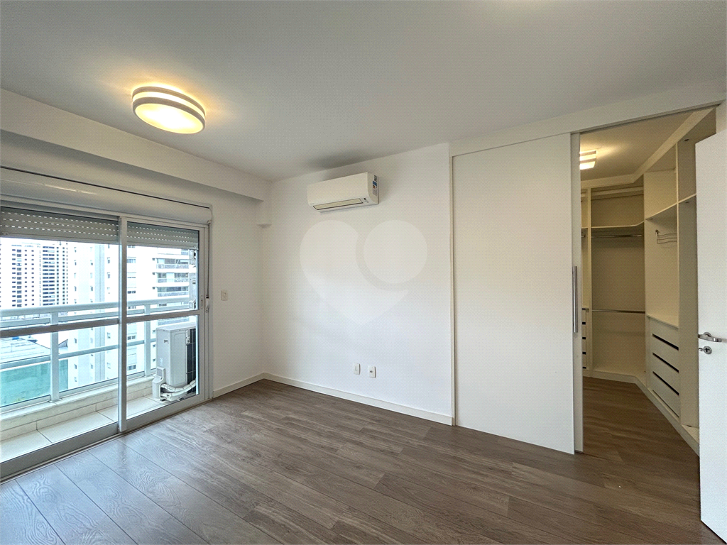 Apartamento na Vila Leopoldina de 210m2 com Hall Privativo em andar alto