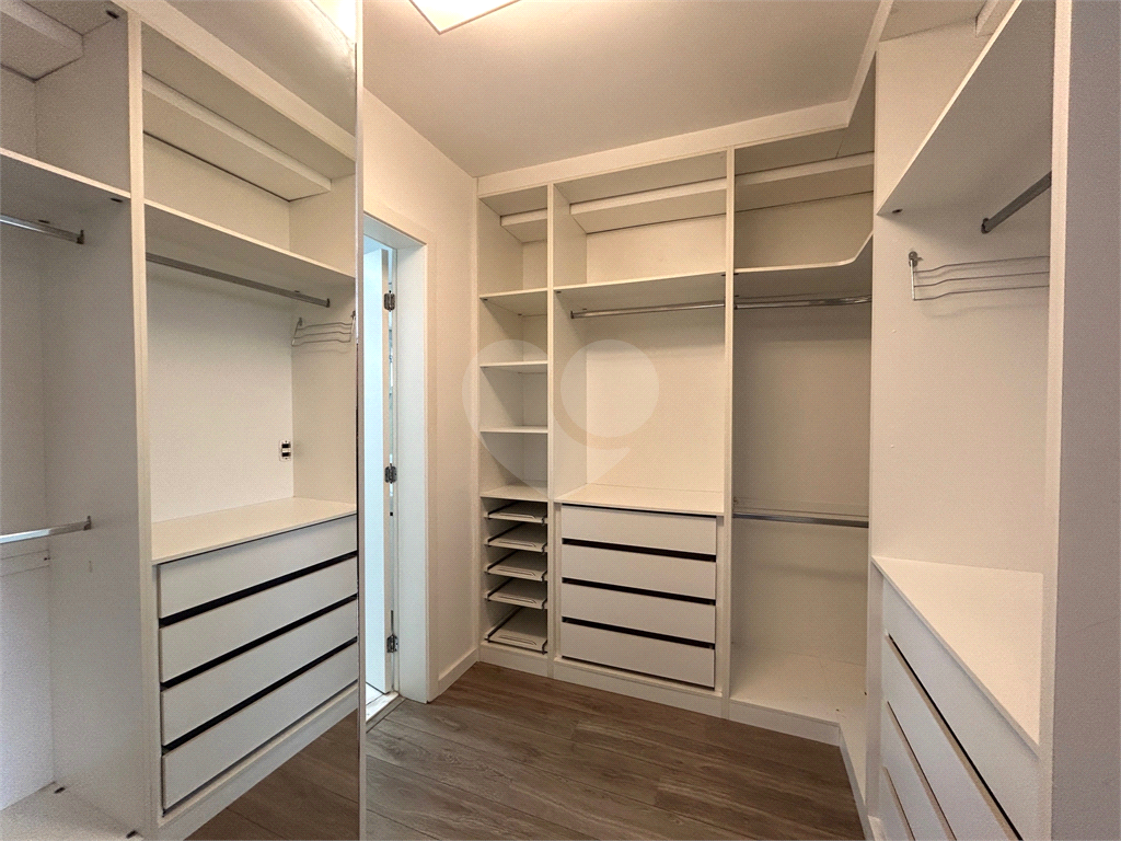 Apartamento na Vila Leopoldina de 210m2 com Hall Privativo em andar alto