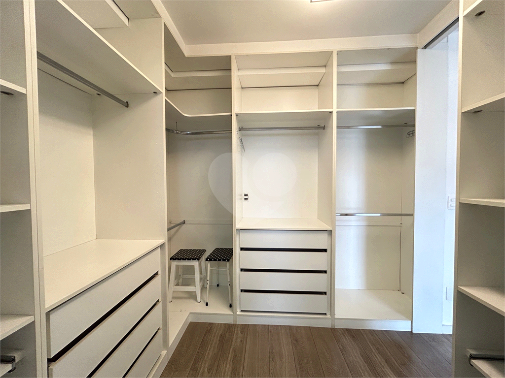 Apartamento na Vila Leopoldina de 210m2 com Hall Privativo em andar alto