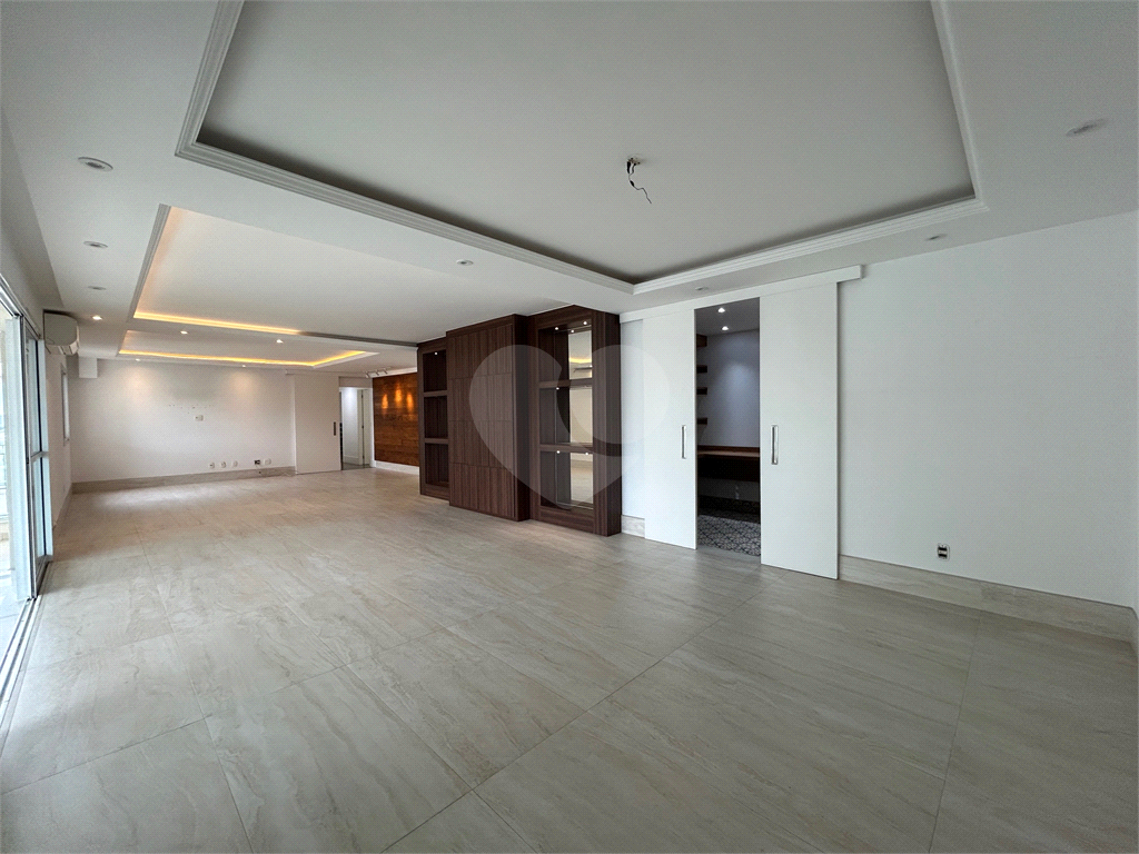 Apartamento na Vila Leopoldina de 210m2 com Hall Privativo em andar alto