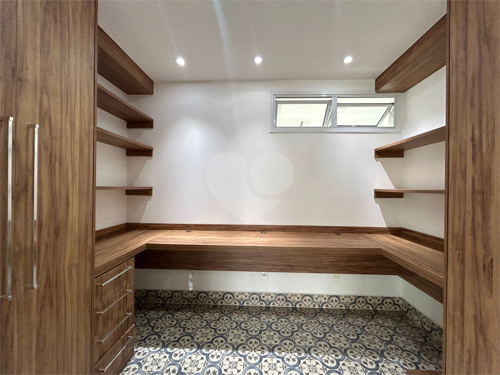 Apartamento na Vila Leopoldina de 210m2 com Hall Privativo em andar alto