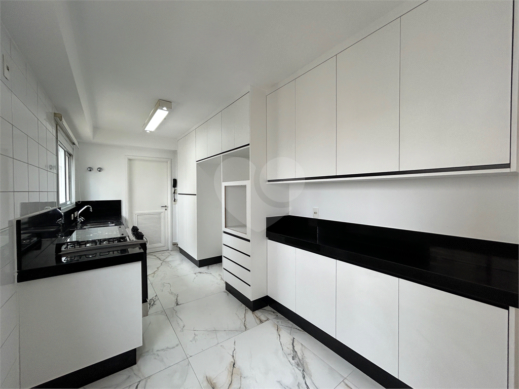 Apartamento na Vila Leopoldina de 210m2 com Hall Privativo em andar alto